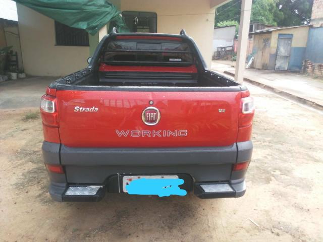 Vende-se uma picape Strada ano 2015 e 2016 - Foto 2