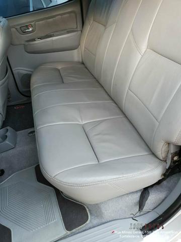 Hilux SRV 2005/2006 Automática em estado de zero !!!! - Foto 3