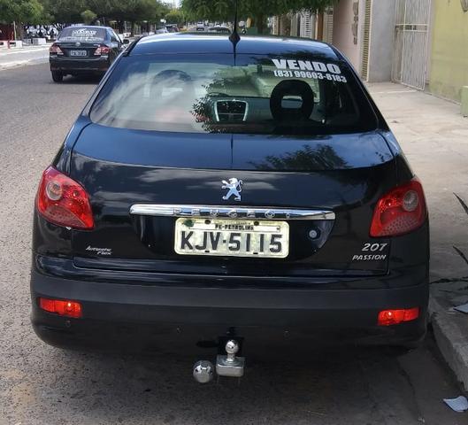 Peugeot 207 Passion (sedan) 1.6 Flex 16v 2010 - Foto 4