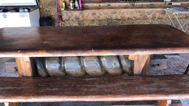 Vendo Mesa de madeira!! R$ 4.000