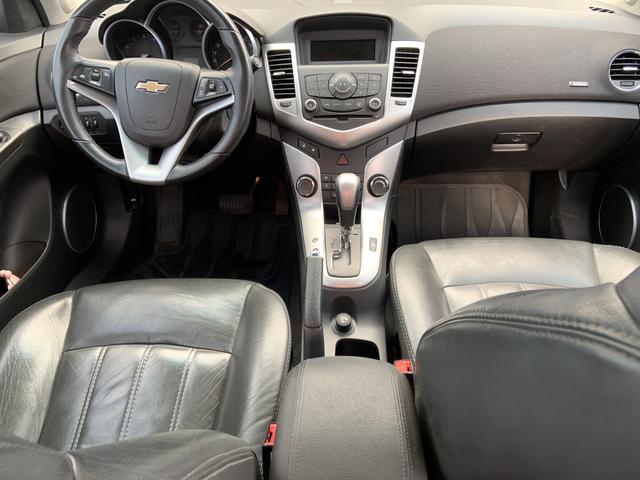 Cruze Sedan Branco LT 1.8 Automático - Foto 5