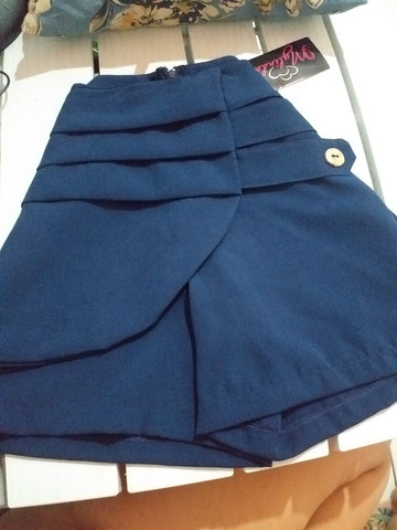 Vende short novo