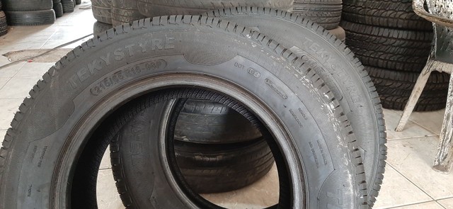 Pneus 215/65/16 TEKYSTYRE Duster - Foto 2