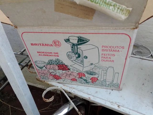 Moedor de carne antigo , 110v , funcionando perfeitamente , item de colecionador. - Foto 3