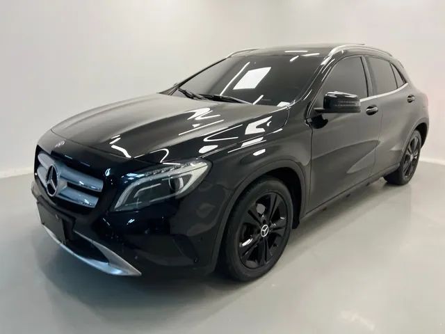 MERCEDES-BENZ GLA-200 a gasolina Usados e Novos - São José Dos