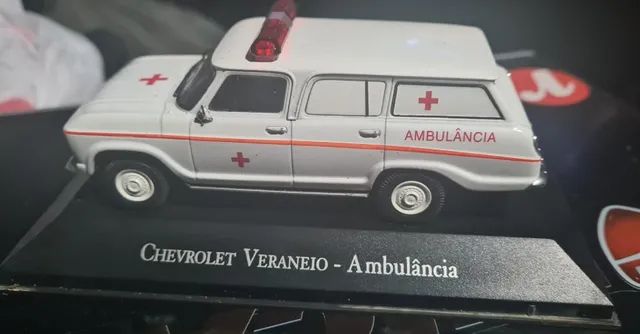 Miniatura Chevrolet Veraneio Ambulância 1:43 