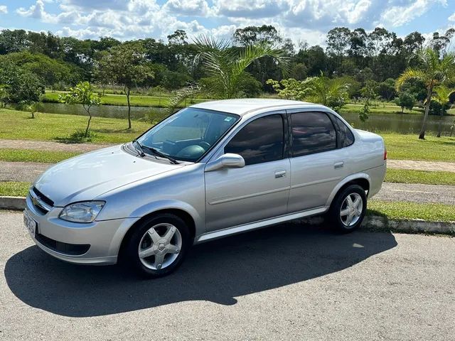 Chevrolet Classic 2015 em Anápolis - Usados e Seminovos