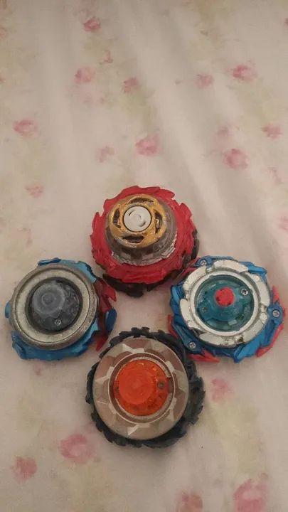 Beyblade Burst Usado - Foto 2
