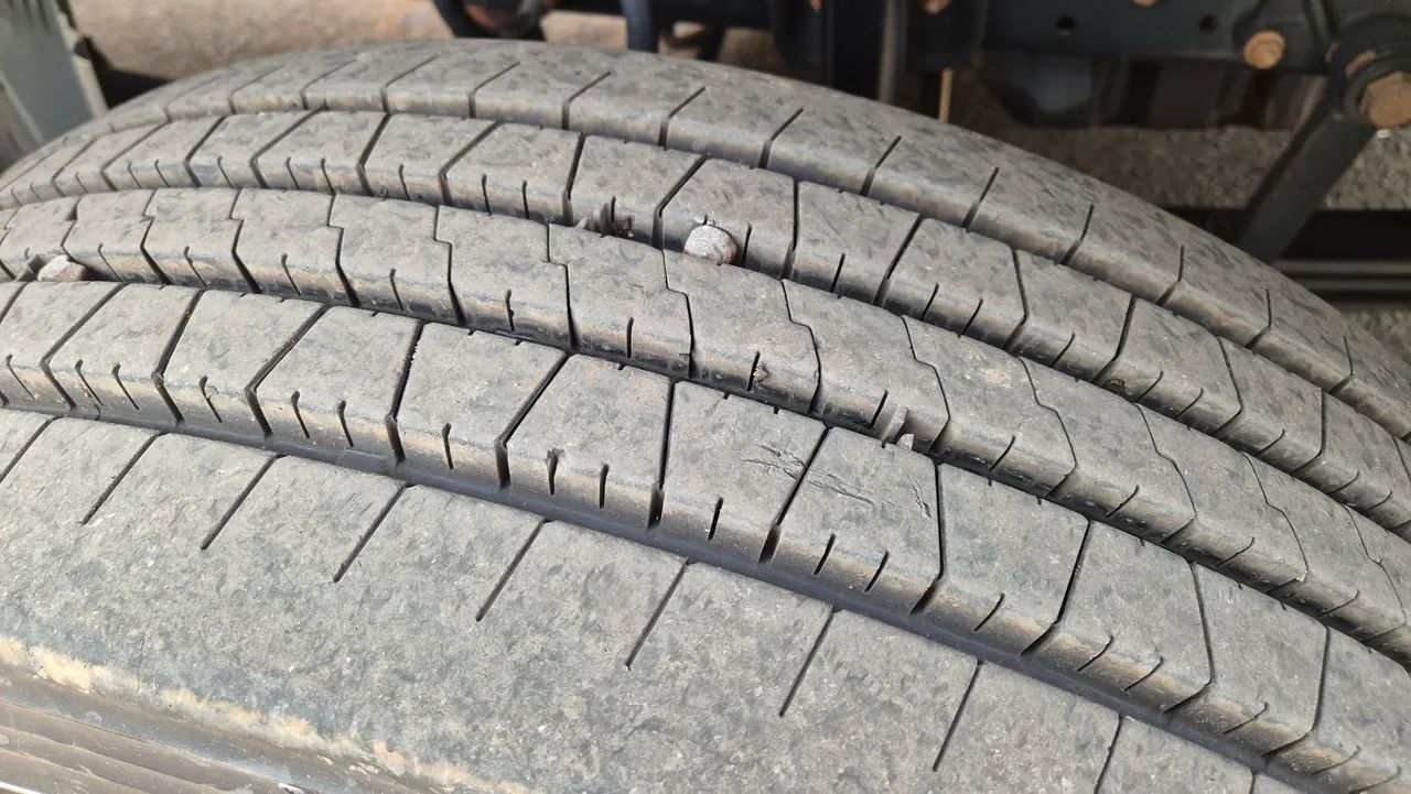 Atego 2425 2011 carroceria - Foto 5