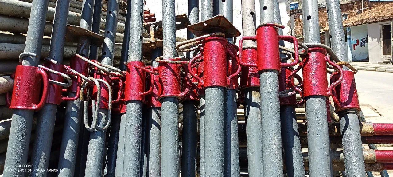  Escoras metálicas estronca regulável  - Foto 3