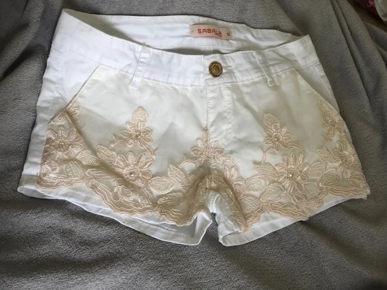 Short branco bordado NOVO