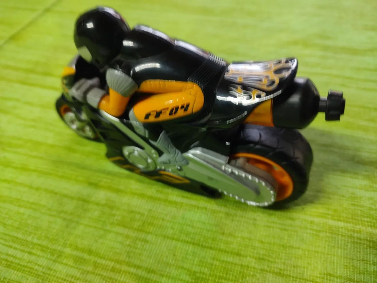 Moto Hot Wheels Fórmula Fuelers - Foto 2