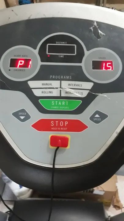 Esteira elétrica com defeito 220v