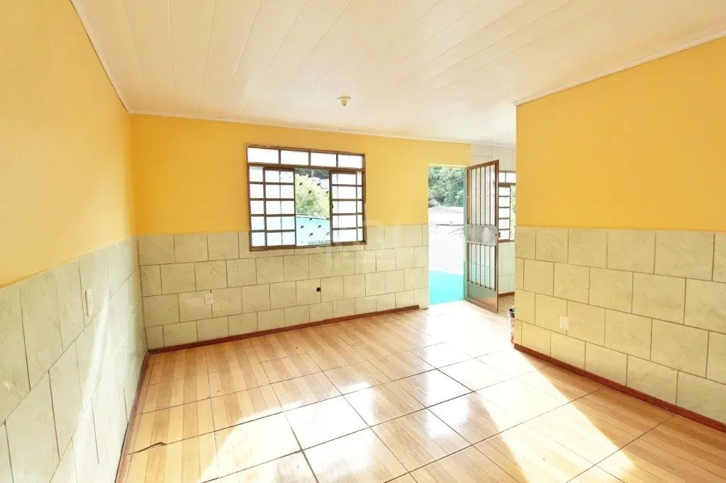 Duas casas no mesmo pátio!Casa da frente com 2 dormitorios, sala ampla, cozinha ampla e ba - Foto 9