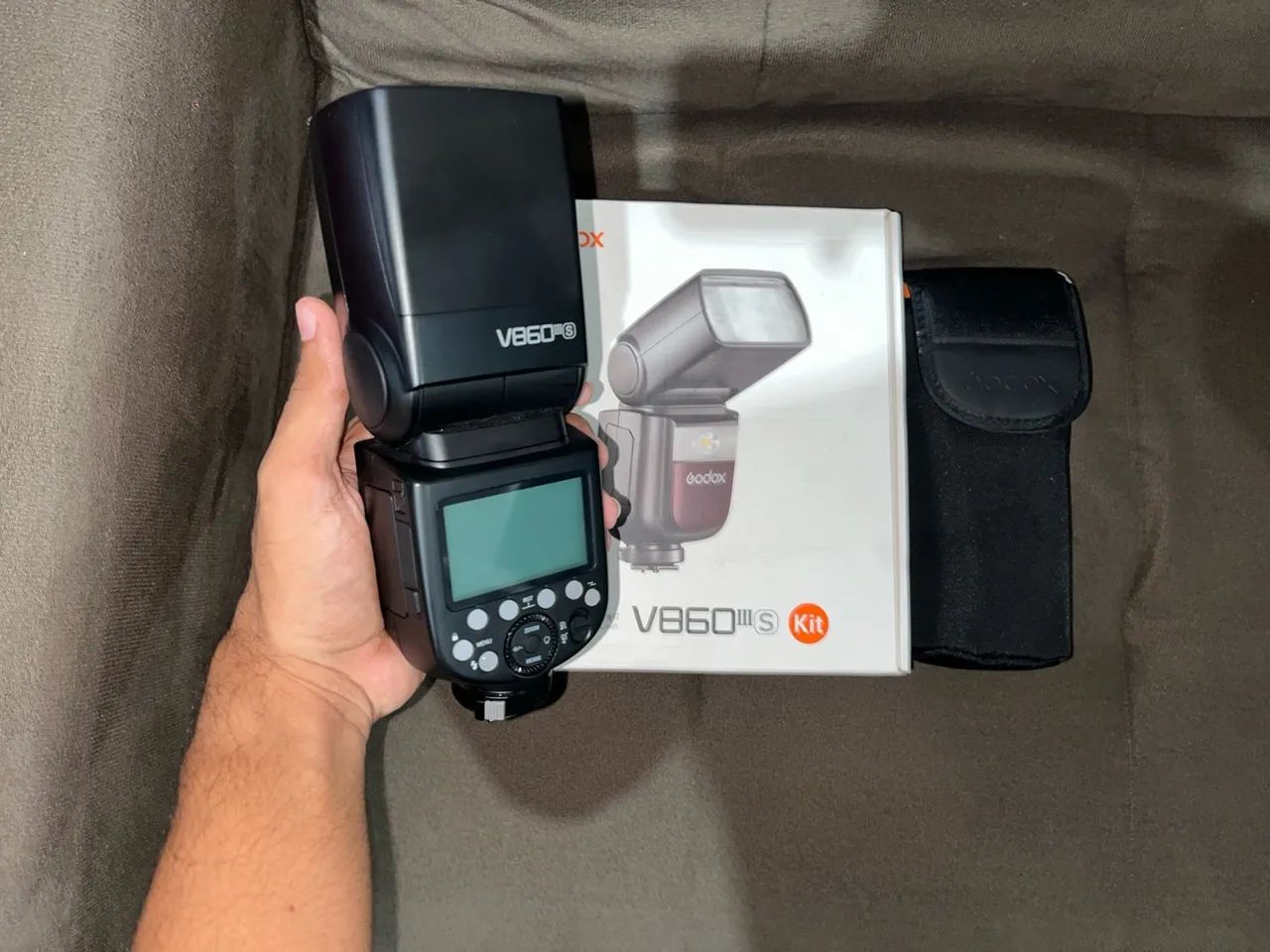 Flash Godox V860IIS P/ SONY Kit - Novo - Foto 3