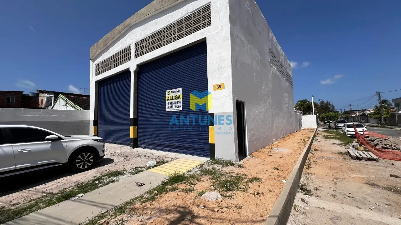 Alugue Galpão tipo Loja, com 275m² NOVO em Areias. Rua bem movimentada