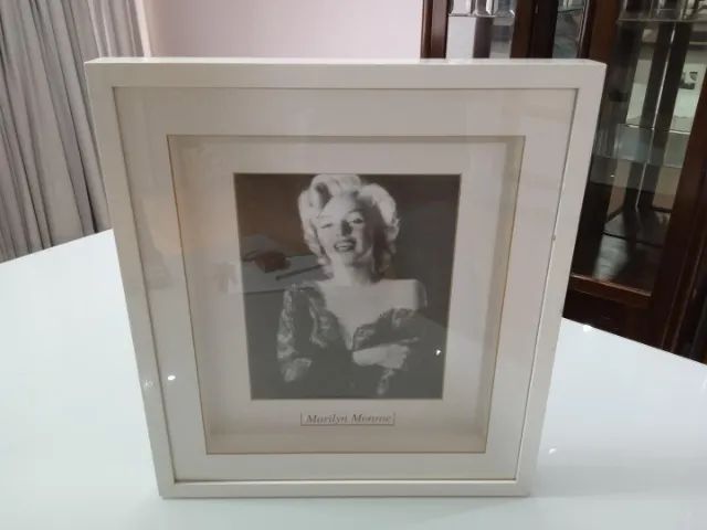 Quadro / Tela / Pintura c/ moldura Marilyn Monroe em MDF / Vidro Branco