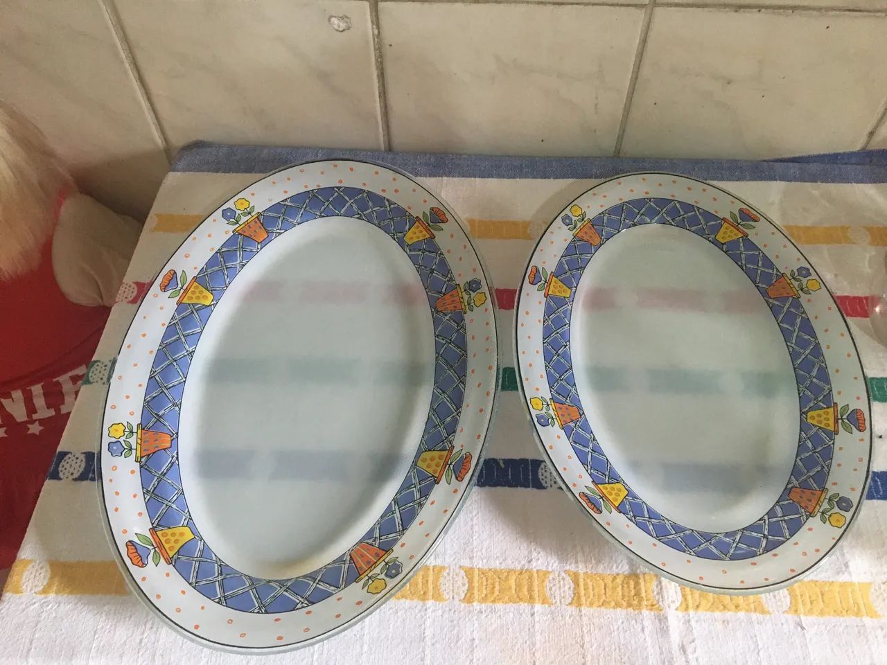 Travessas de vidro grande e media