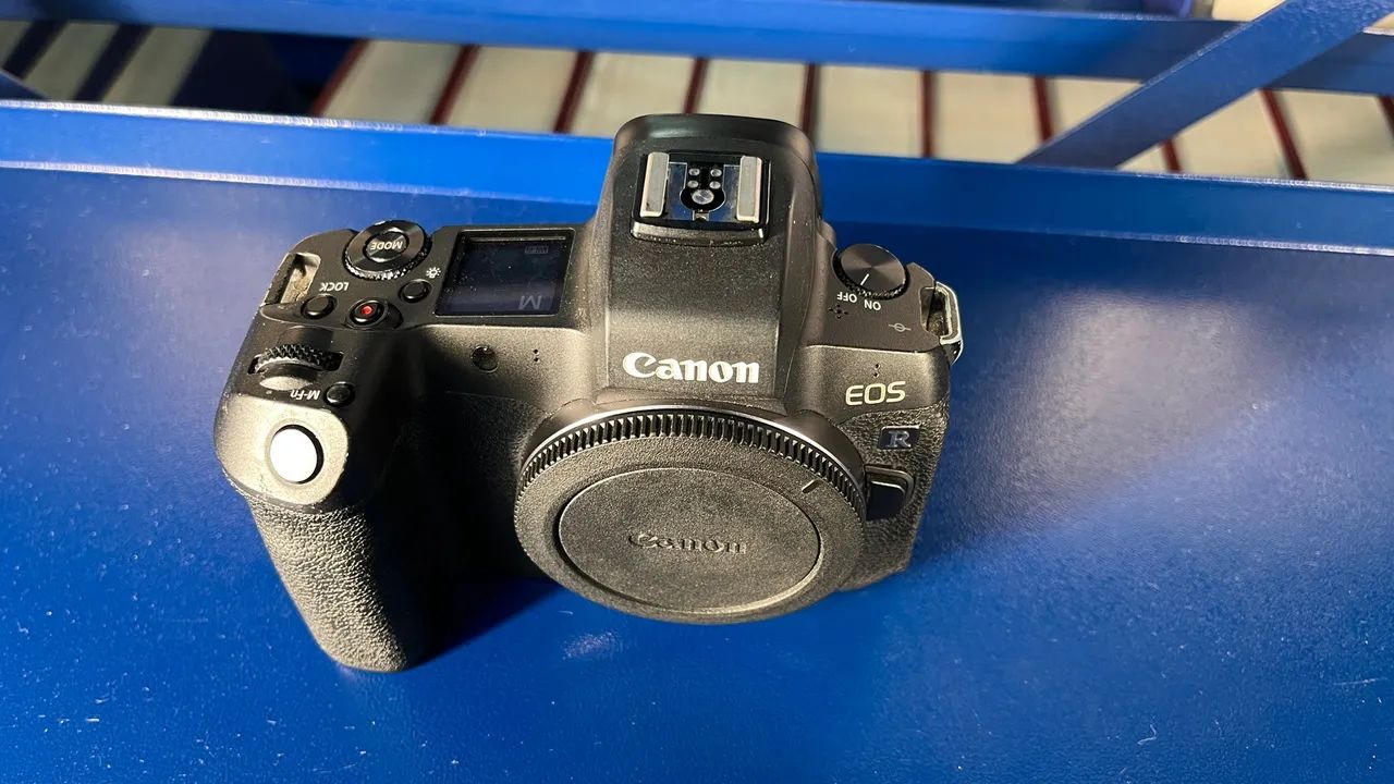 Canon Eos R + Bateria E Acessórios (Usado) - Foto 2