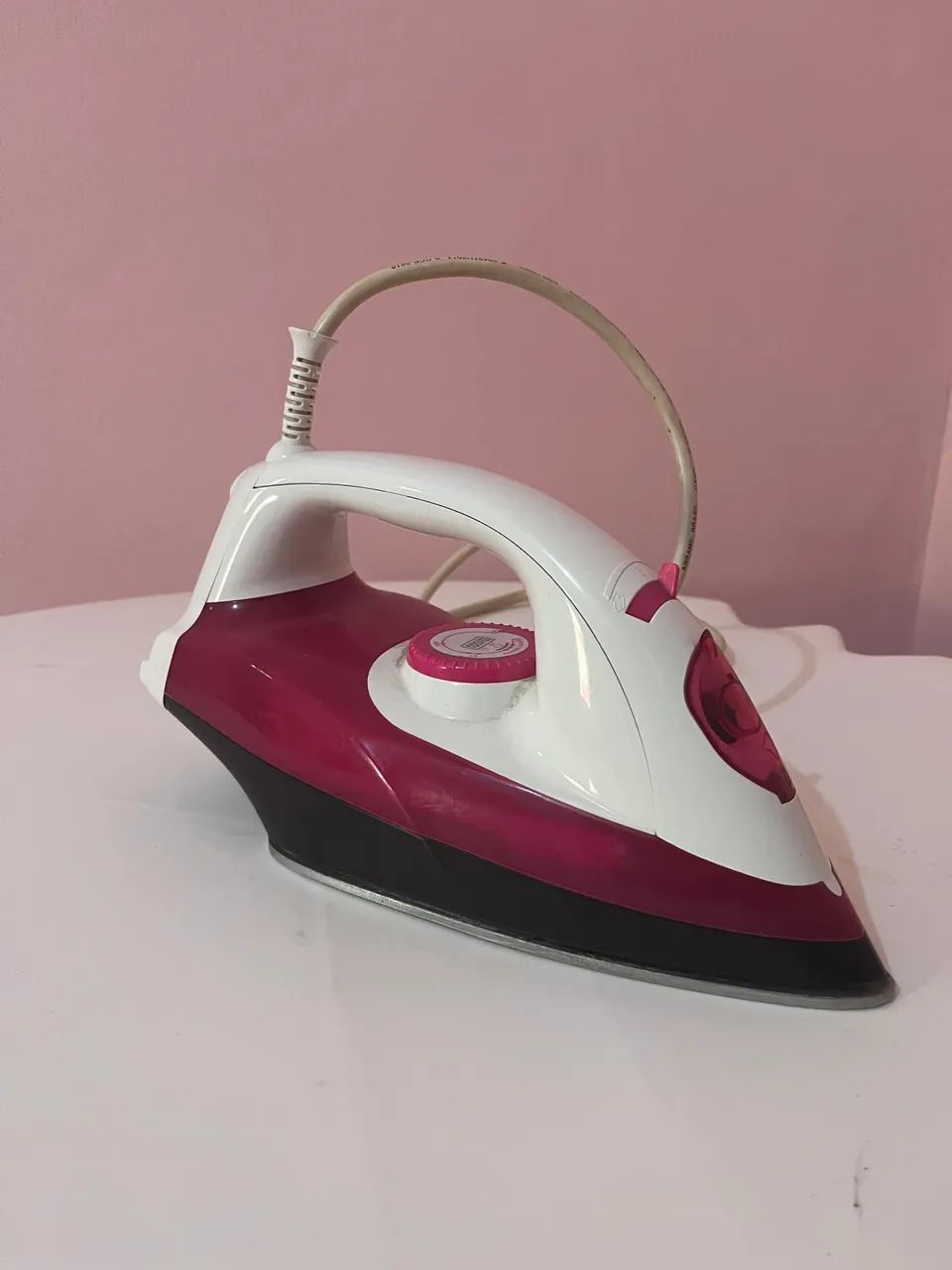 Ferro de Passar Roupa Black + Decker 220 volts - Foto 2