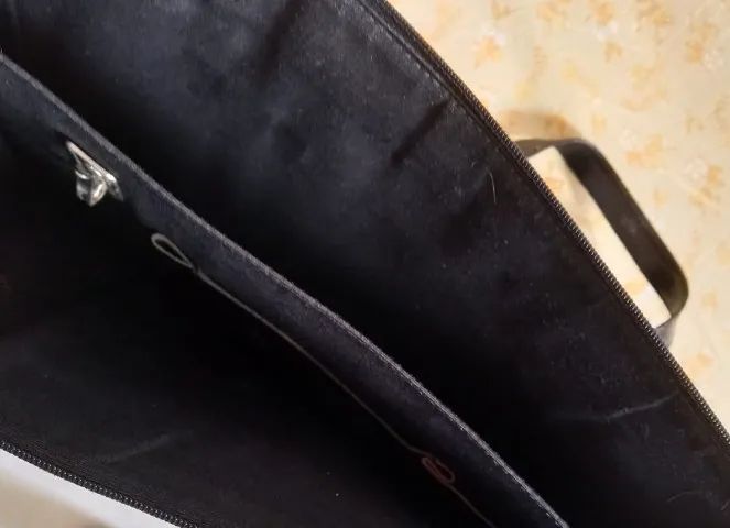 Bolsa de Couro GM. Excelente estado. Sem dano. Retirada em Taubaté. - Foto 6