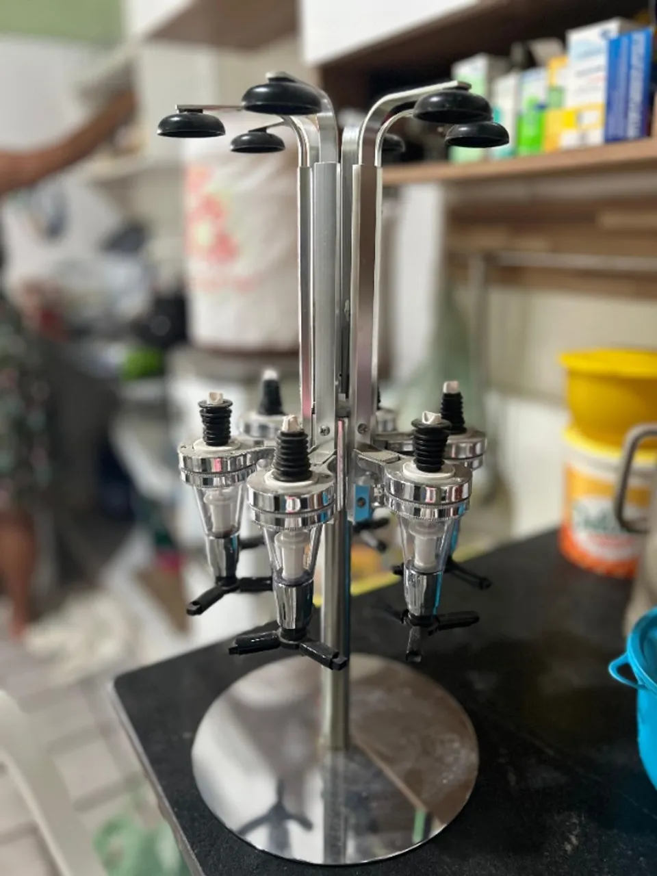 Dispenser de bebidas para 4 e 6 garrafas - ideal para bar e área gourmet