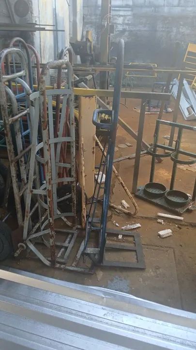 Portao, carrinho de carga, carrinho de gás, bicicletario - Foto 3