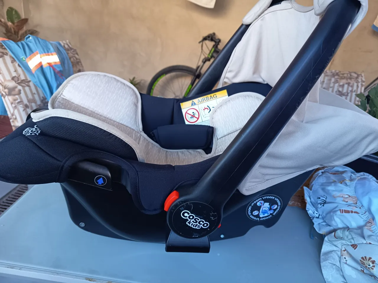 Cadeirinha Bebê Conforto Cosco Kids
