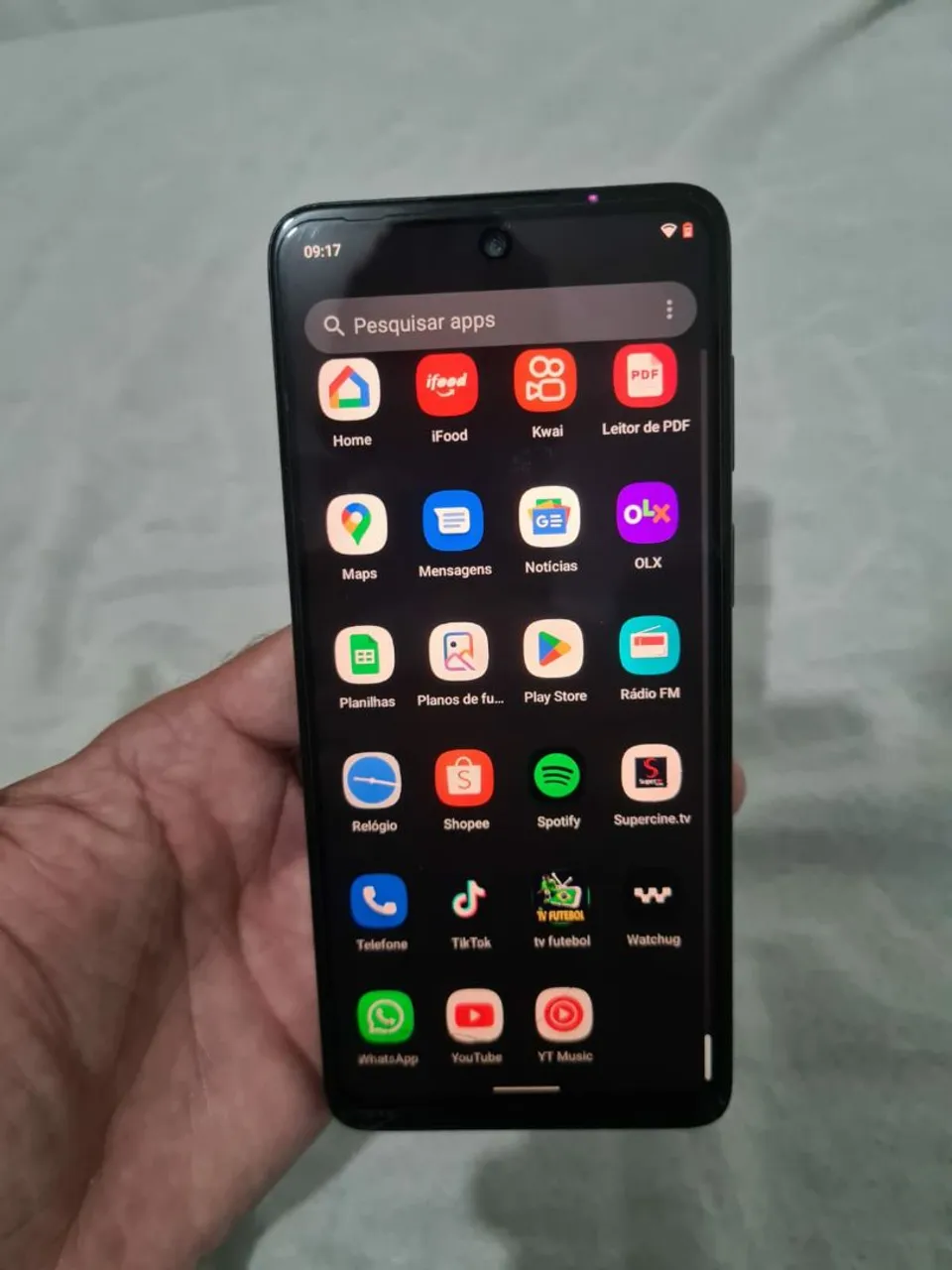Moto G22, 128 gigas,tela trincada