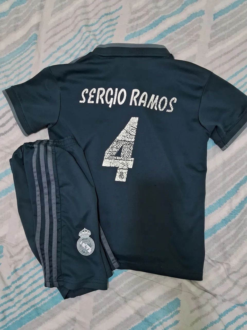 Conjunto Infantil Real Madrid 2017 Sérgio Ramos BR (24