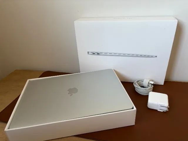 MacBook Air 2022 - 13,3? (chip M1) - 8 GB RAM / 256 GB SSD