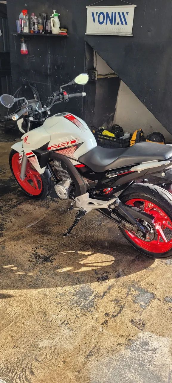  Twister CB 250F  - Foto 11