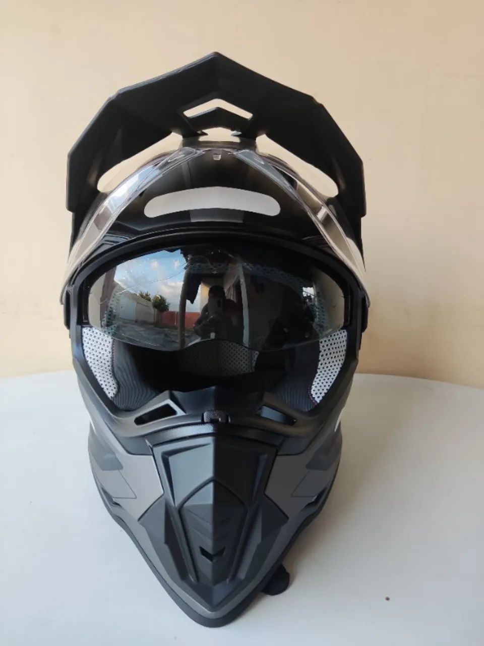 Capacete Helt Cross Vision Titaniun Tam 62 - NOVO - Foto 3