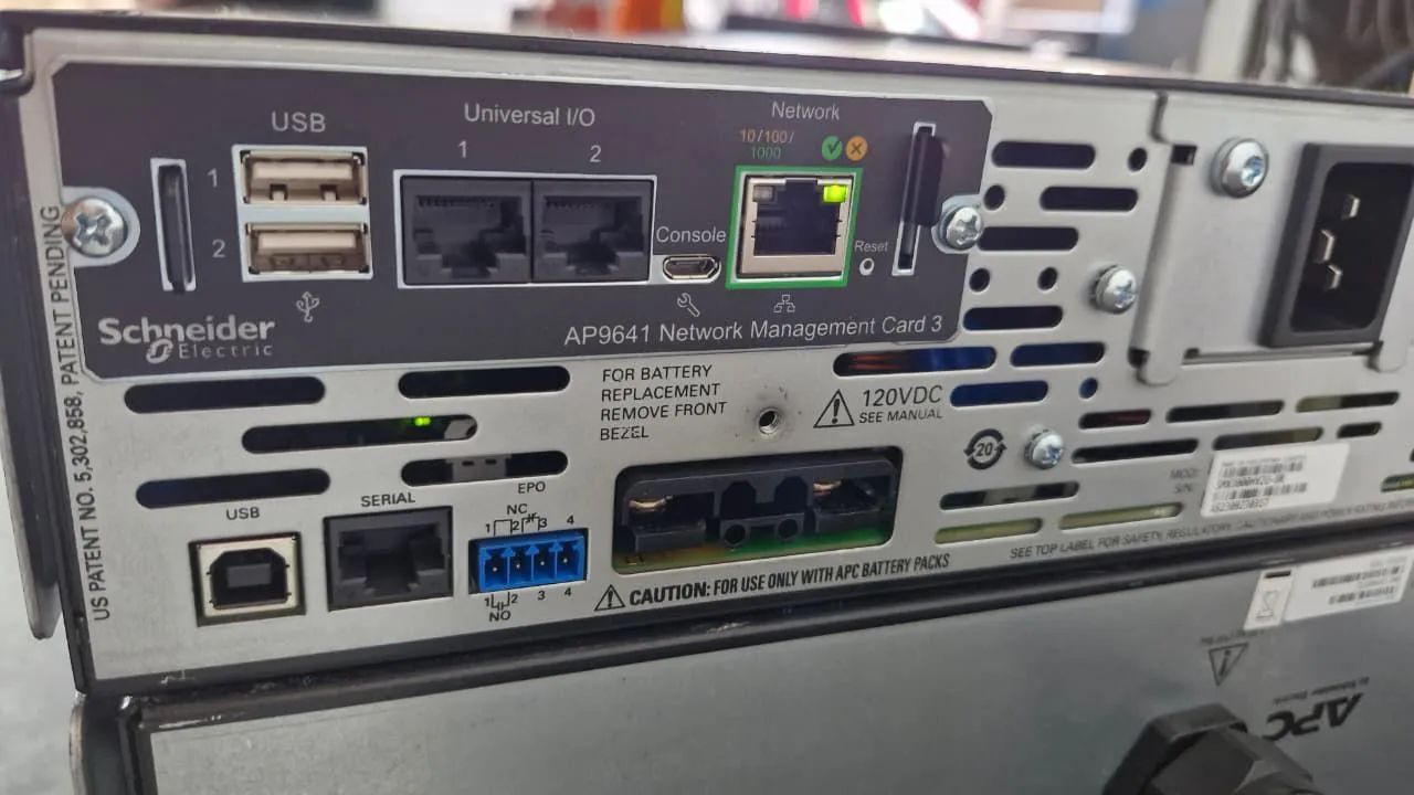 Nobreak  senoidal APC 3000 - Foto 4