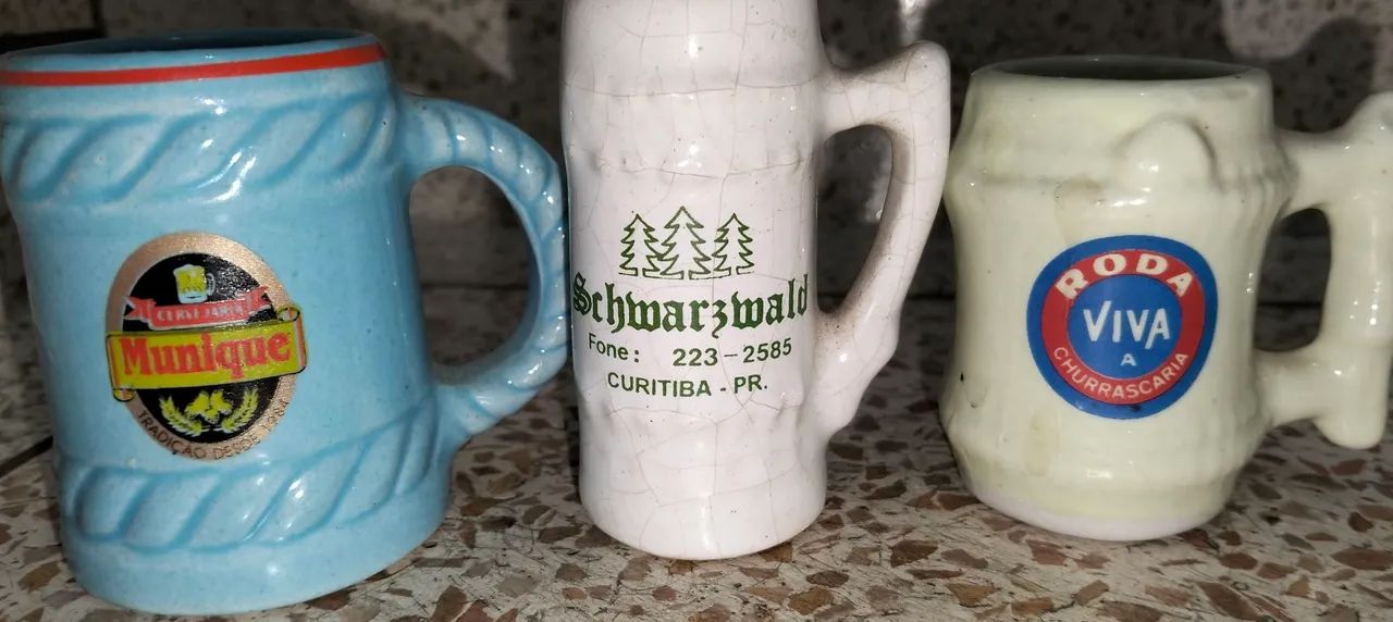 Conjunto de Mini Canecas de Porcelana Antigas - Foto 3