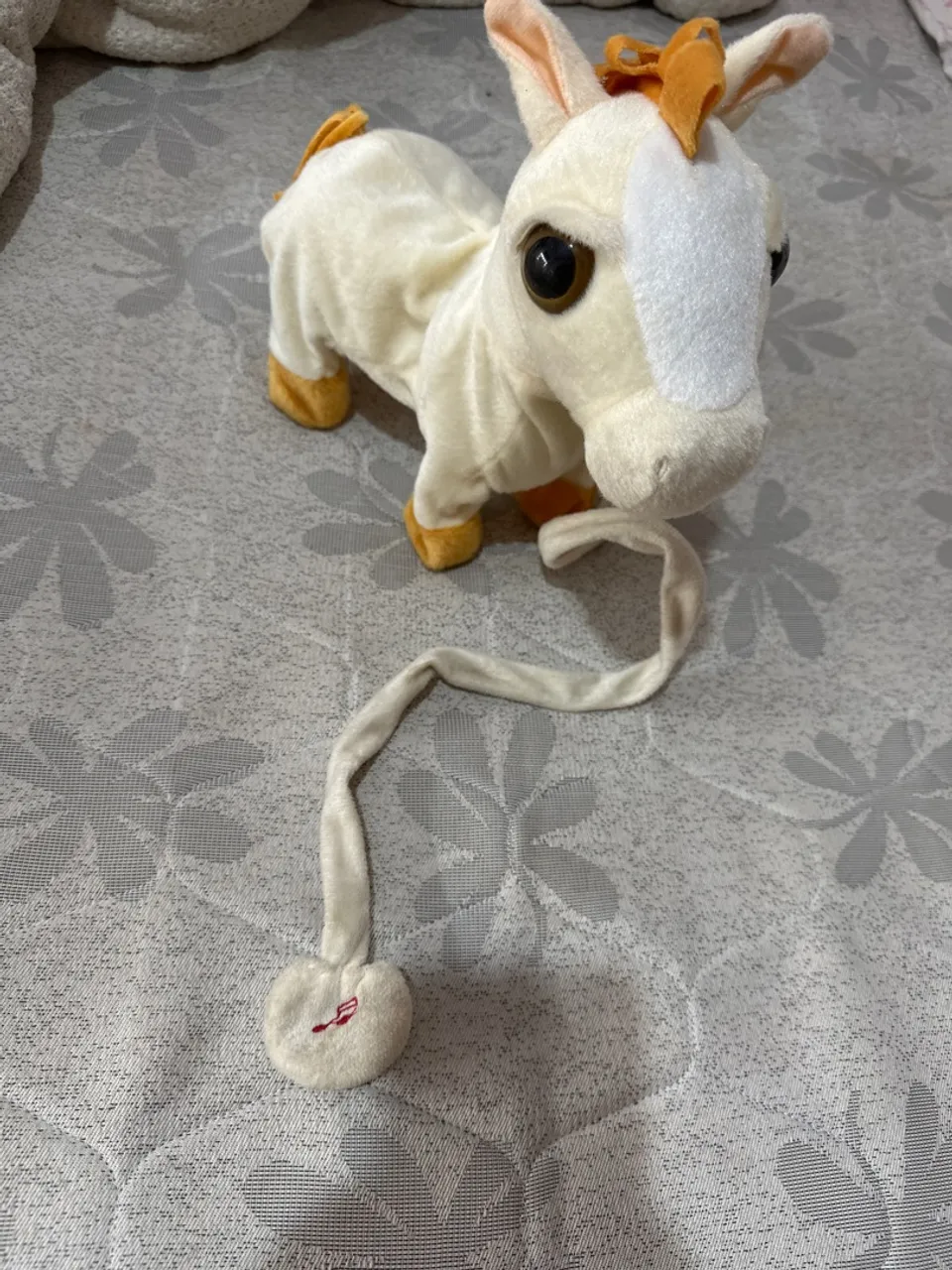 Pelúcia de Cavalo Interativo