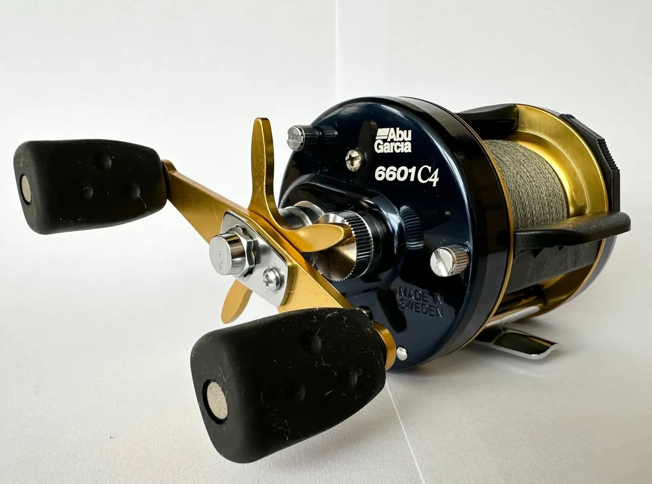 Carretilha Abu Garcia 6601 C4 - Zerada + Brindes