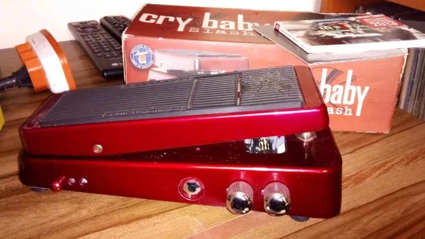 Pedal Wah Wah Slash Cry Baby
