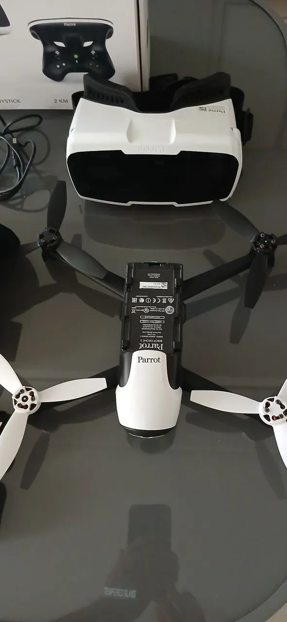 Parrot BEBOP2 FPV　中古品 Parrot Bebop Drone 2 FPVパック ビーバップドローン 送信機 パロット