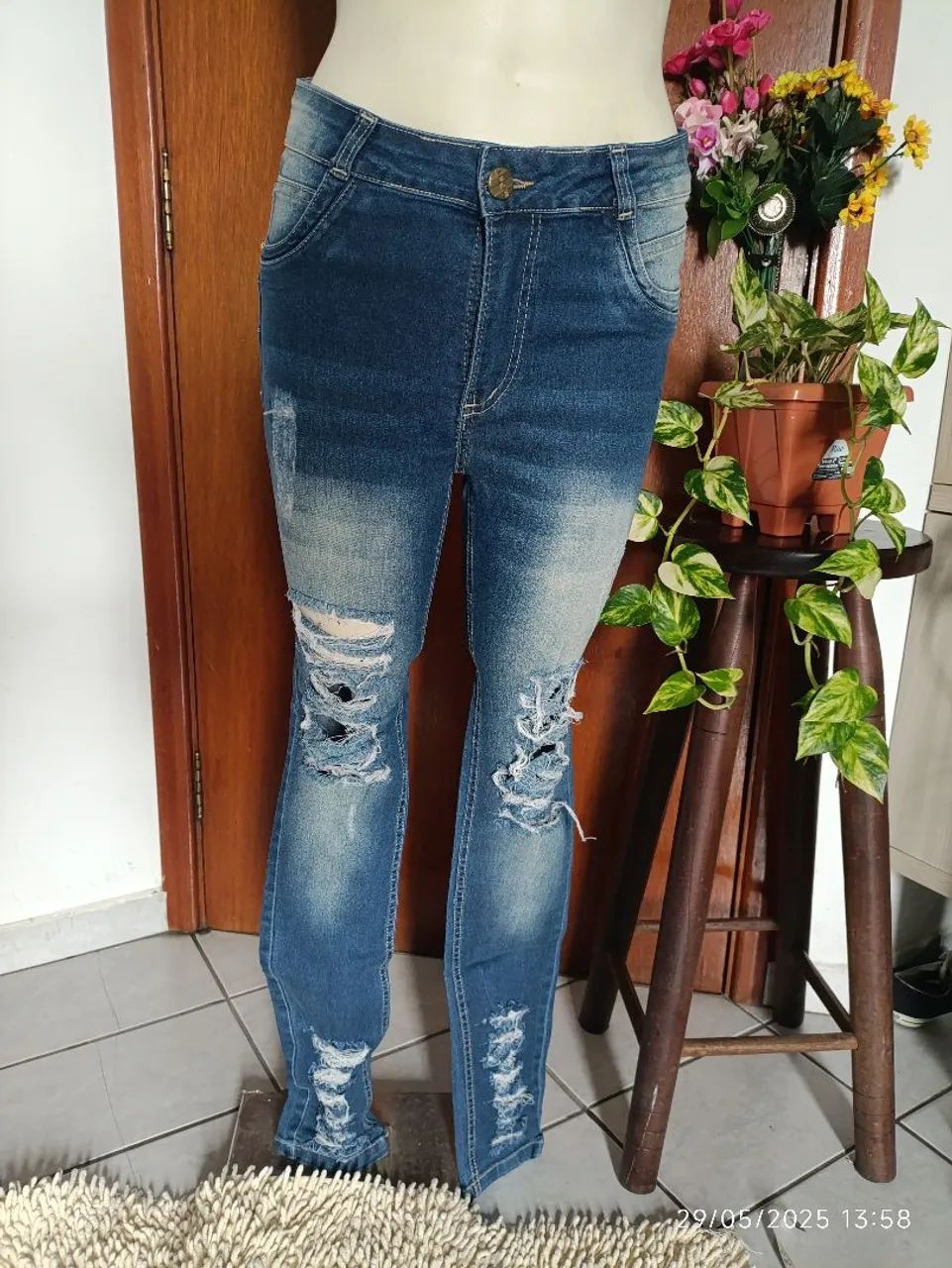 Calça Jeans Feminina Destroyed Azul
