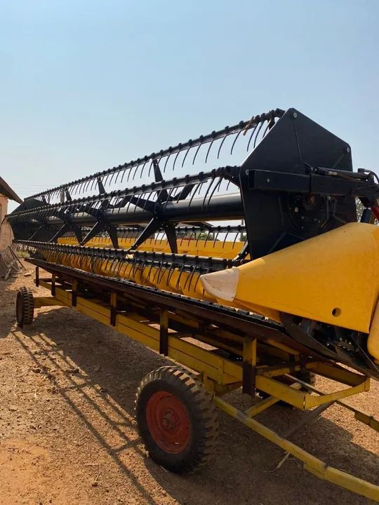 Plataforma de Soja New Holand  - Foto 2