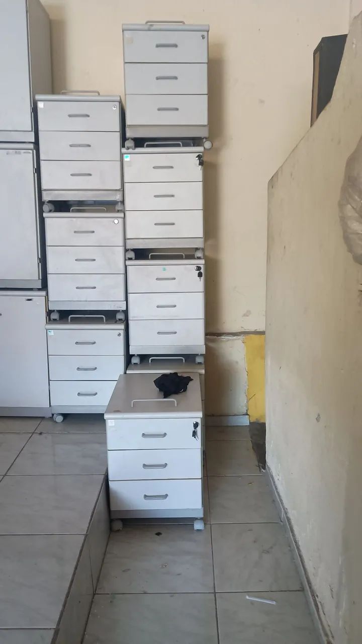 Gaveteiro 3 gavetas 