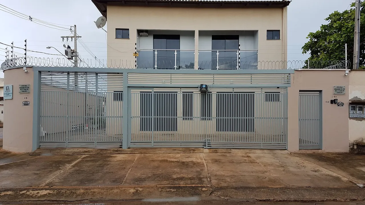 ALUGA-SE SOBRADO NA 210 SUL