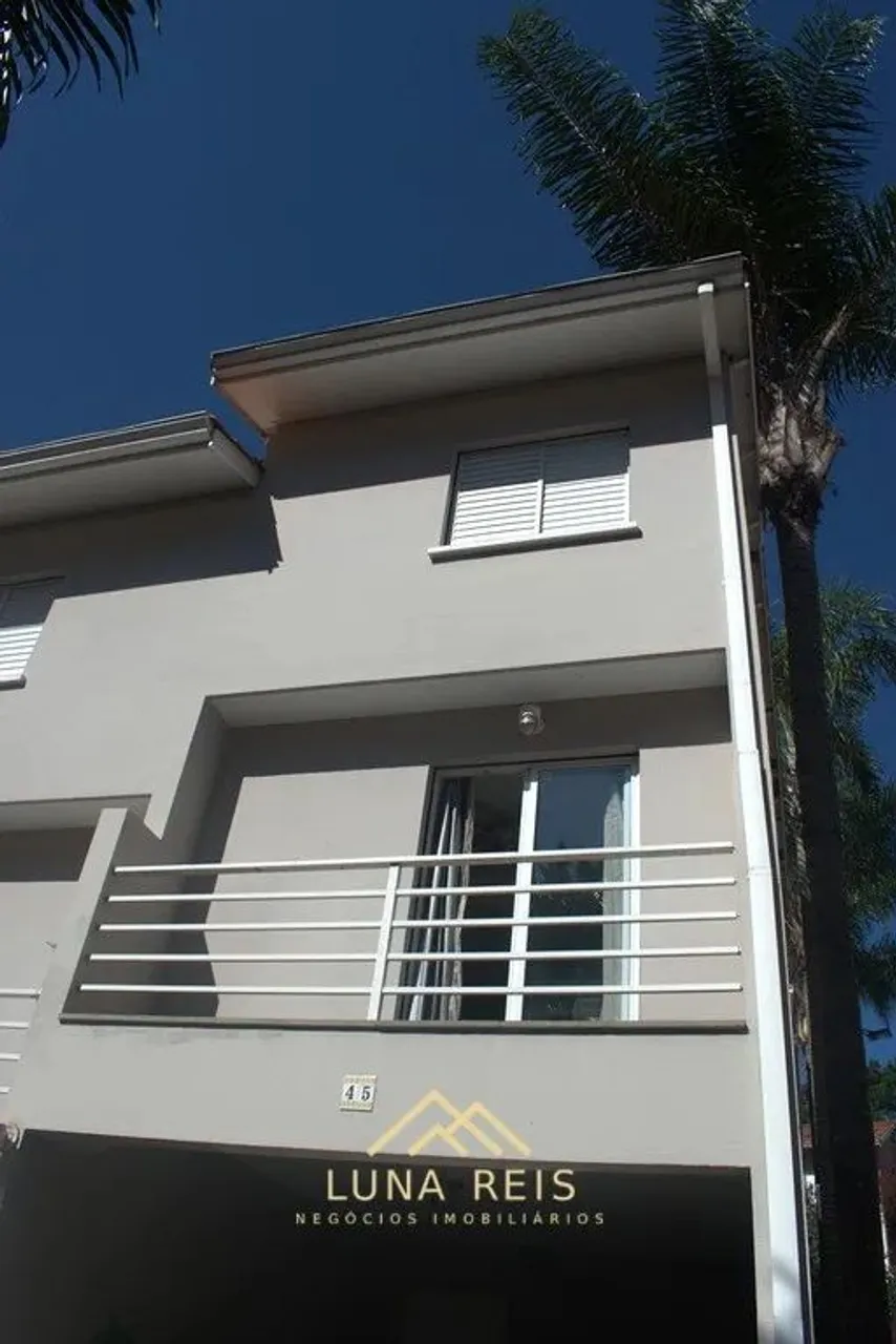 EXCELENTE SOBRADO EM COND FECHADO ZONA OESTE