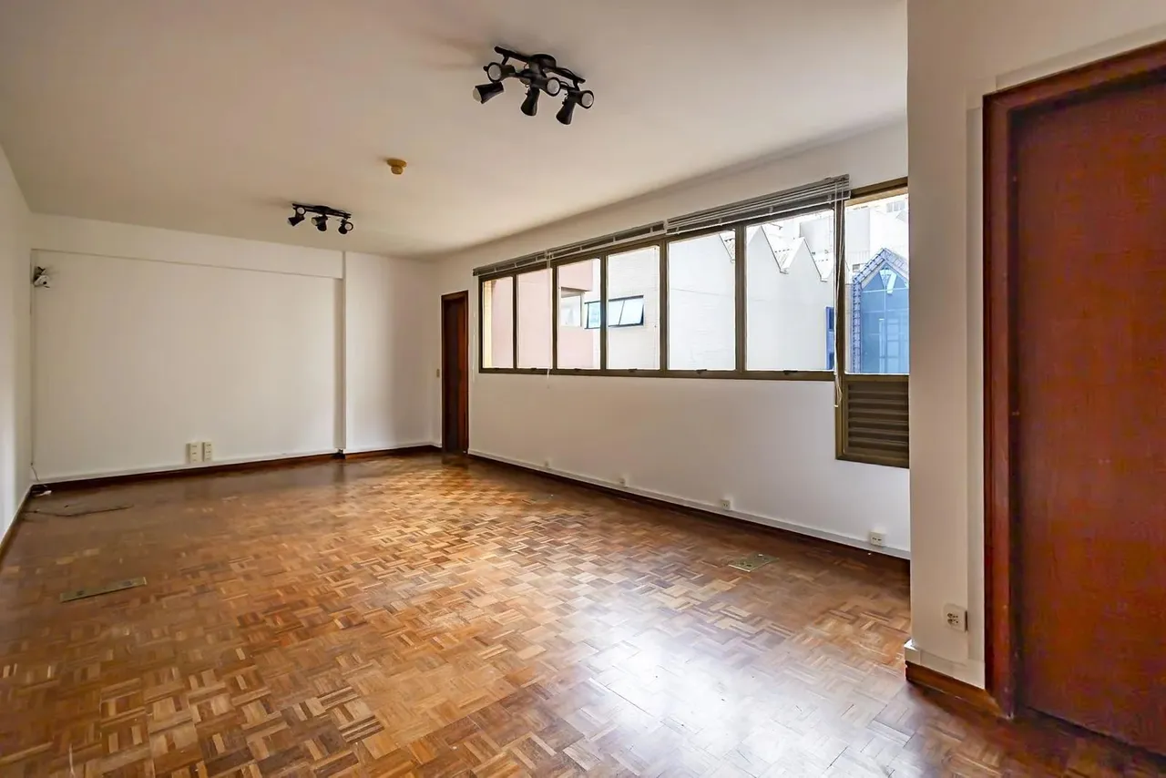 Sala Comercial a venda no Batel