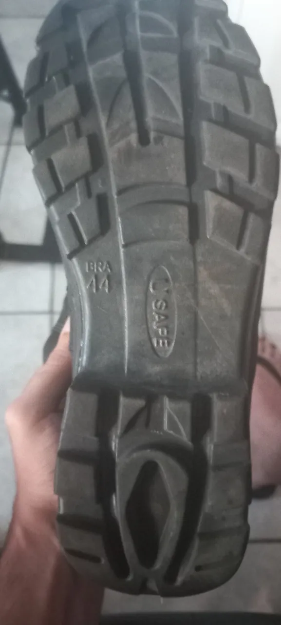 Botina de trabalho - bico de ferro