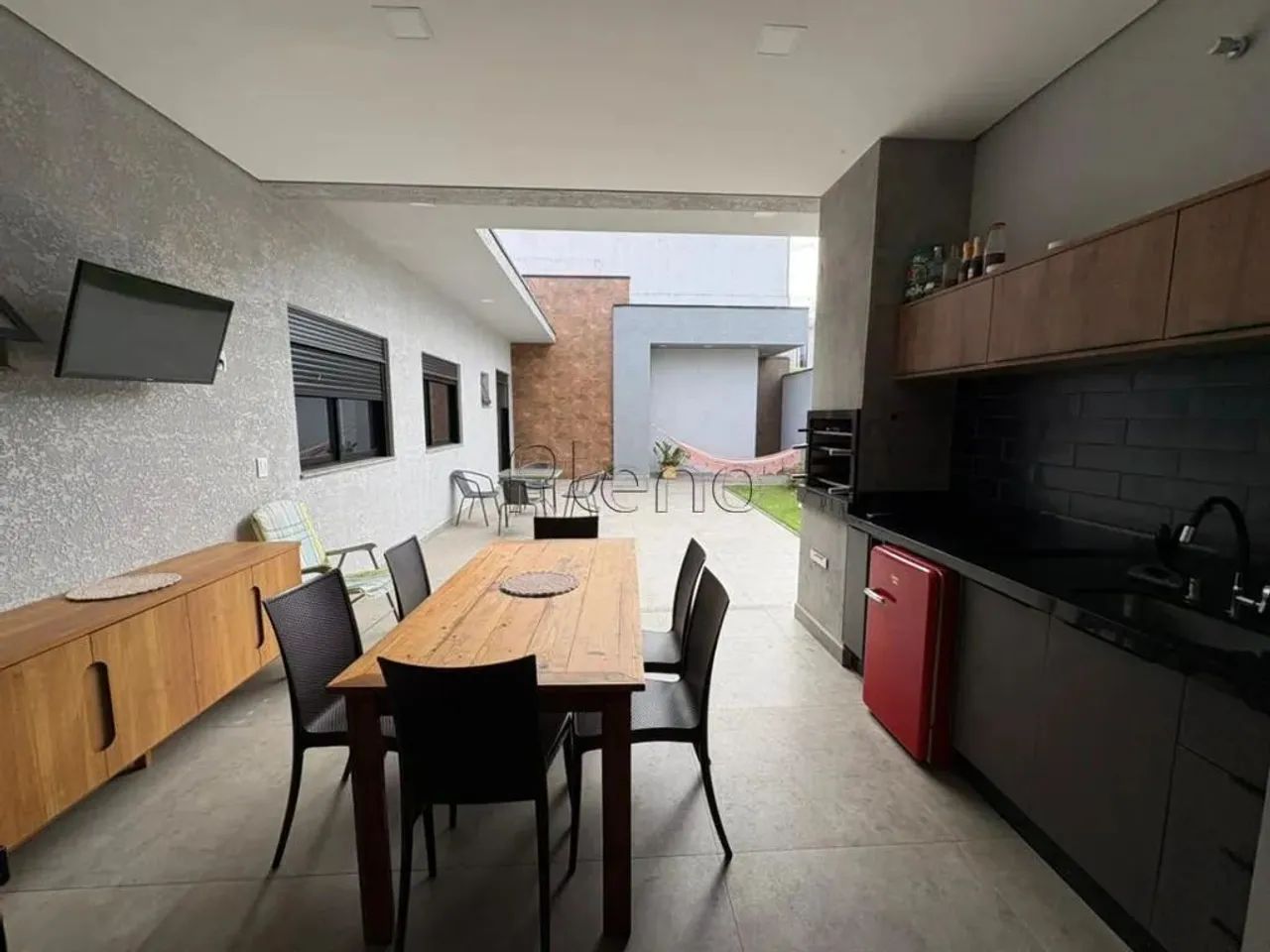 Casa à venda em Valinhos, Loteamento Residencial Santa Gertrudes, com 3 suítes, com 177 m²