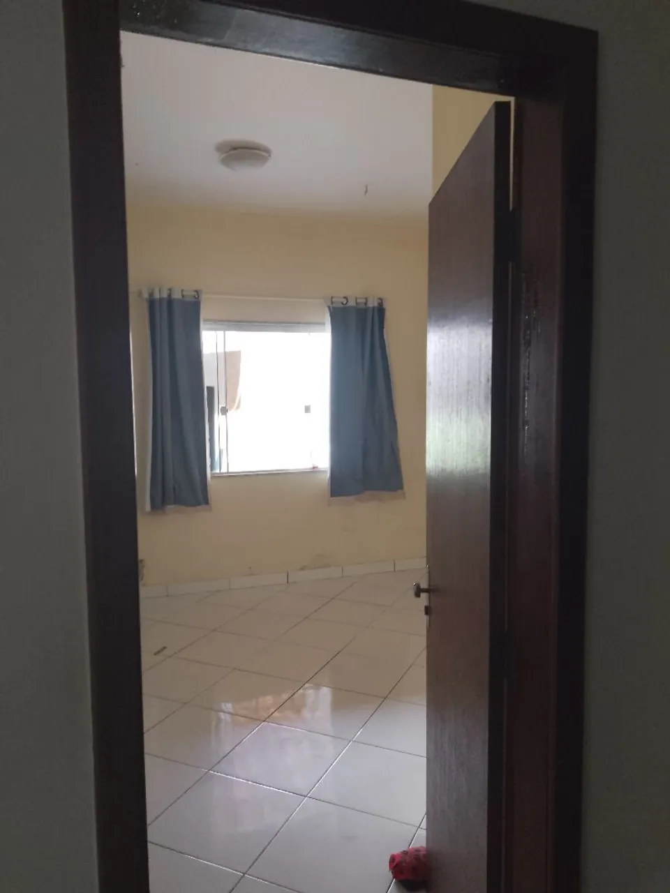 Alugo quartos em minha casa