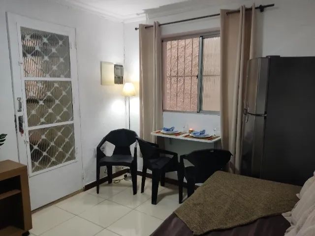 Casal. Tijuca. Sala e quarto. Estação Uruguai próxima. Rua residencial  - Foto 10