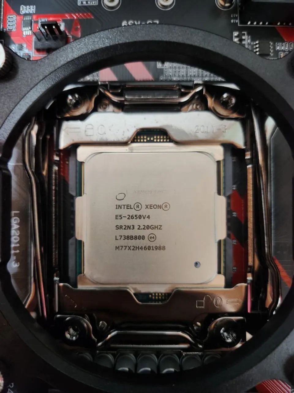 Processador: Intel(R) Xeon(R) E5-2650 V4 2.20GHz 12 Núcleos 24 Threads